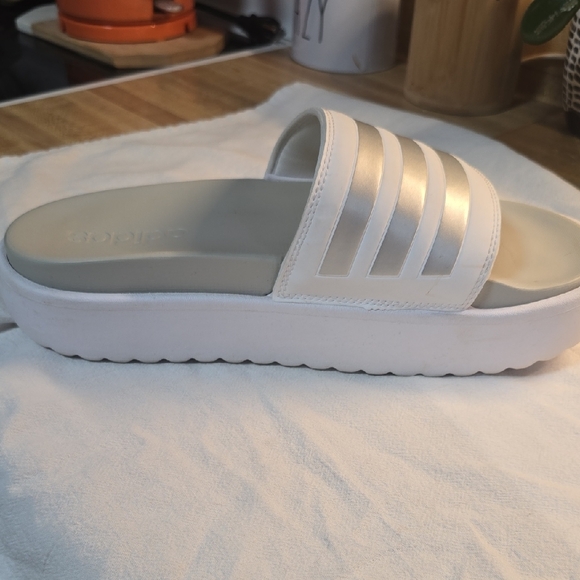 Adidas Silver Slide Sandals with Metallic Stripes - Picture 6 of 8